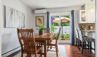 46 Pine Hill Dr, Bath, ME 04530