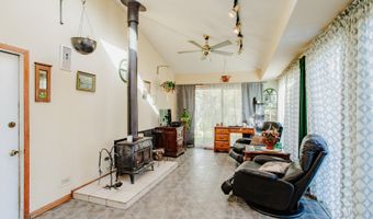 1849 W Spring Ridge Dr, Arlington Heights, IL 60004