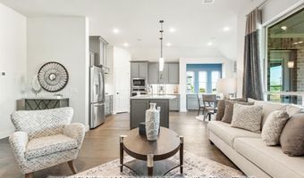 212 Seminole Trl, Alvarado, TX 76009