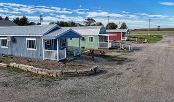 647 E 1st St, Lucas, KS 67648