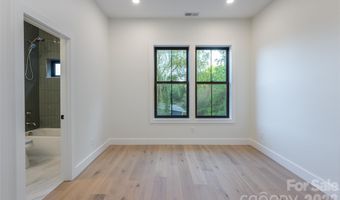 6 Dailey Dr, Asheville, NC 28801
