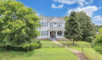 901 Bedford Ave, Altavista, VA 24517