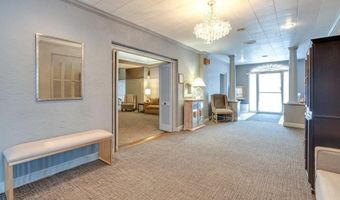 552 N Main St, Akron, OH 44310