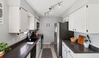 213 10th Ave SW, Altoona, IA 50009