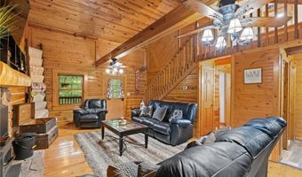 3250 N Shamrock Ln, Birdseye, IN 47513