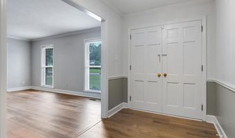 610 Summit Dr, Albany, GA 31707