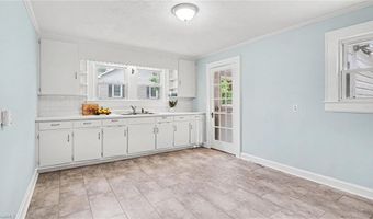 735 Danwood St, Asheboro, NC 27205