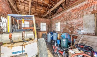 323 Water St, Apalachicola, FL 32320