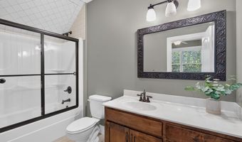21194 Lawrence 2230, Aurora, MO 65605