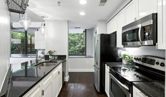 2001 15TH St N 111, Arlington, VA 22201