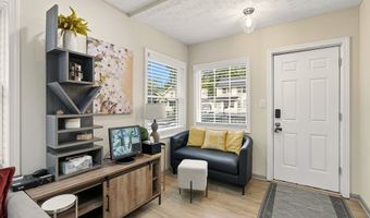 985 Peerless Ave, Akron, OH 44320
