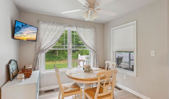 19 Canterbury, Cape May Court House, NJ 08210