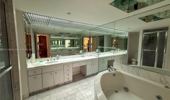 19667 Turnberry Way 5B, Aventura, FL 33180