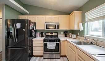 1862 Eagle Pointe Dr, Ammon, ID 83406