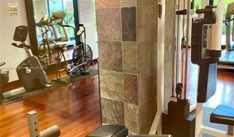 3300 NE 191st St 1612, Aventura, FL 33180