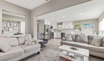 325 SARGO Rd, Atlantic Beach, FL 32233