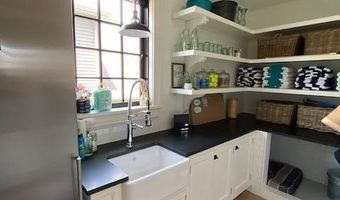 608 Lake Ave, Bay Head, NJ 08742