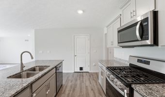3040 Wyntree Dr, Columbus, OH 43232