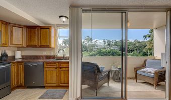 84 PUKIHAE St 406, Hilo, HI 96720