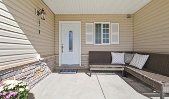 3716 EVERTON Dr, Cheyenne, WY 82009