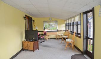 87 Middle Rd, Augusta, ME 04330