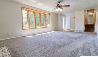 1622 14th St, Auburn, NE 68305