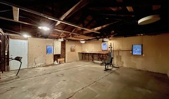 712 S C St, Arkansas City, KS 67005