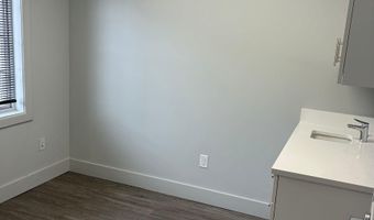 5920 YELLOWSTONE Rd 4, Cheyenne, WY 82009