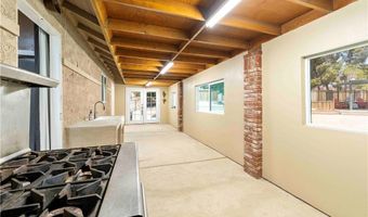 19989 Cronese Ln, Apple Valley, CA 92308