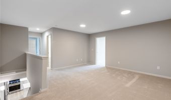 30 Essex Woods Ln B, Amherst, NY 14228