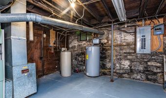1113 State St, Alton, IL 62002
