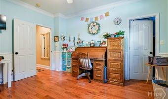 283 Creekside Dr, Arnoldsville, GA 30619