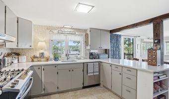 44 Sandy Pond Rd, Ayer, MA 01432