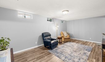 6276 NE 46th St, Altoona, IA 50009