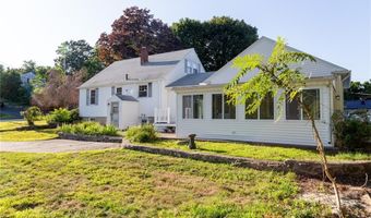 9 Cannon St, Cranston, RI 02920