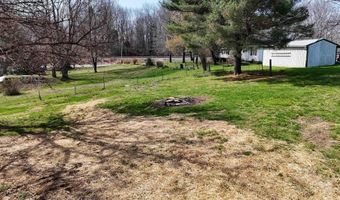 10 Walnut St, Birdseye, IN 47513