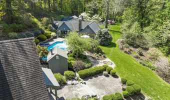 8 Morgan Rd, Canton, CT 06019