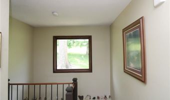 27 Partridge Dr, Agency, MO 64401