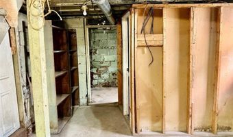 22846 Norman Ave, Alliance, OH 44401
