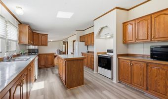 10400 Ruth Vinson Rd, Autryville, NC 28318