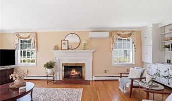 194 New Meadow Rd, Barrington, RI 02806