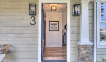 3 Tyler Point Rd, Barrington, RI 02806
