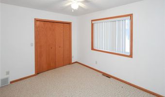 1811 Summer Ln NE, Alexandria, MN 56308