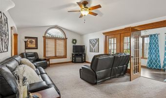 1128 8th St SE, Altoona, IA 50009
