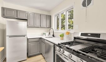 10419 MONTROSE Ave 302, Bethesda, MD 20814