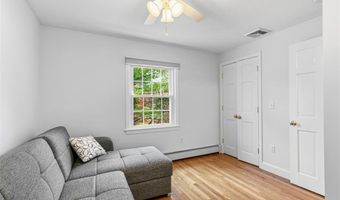 27 Christine Dr, Barrington, RI 02806