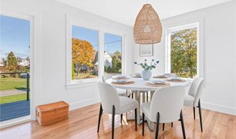 91 Houston Ave, Newport, RI 02840