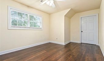 807 W LONGLEAF Dr 10, Auburn, AL 36832