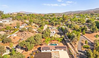 2060 S Grade Rd, Alpine, CA 91901