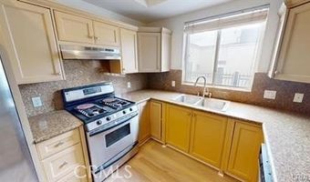 1176 Wellesley Ave 1, Los Angeles, CA 90049